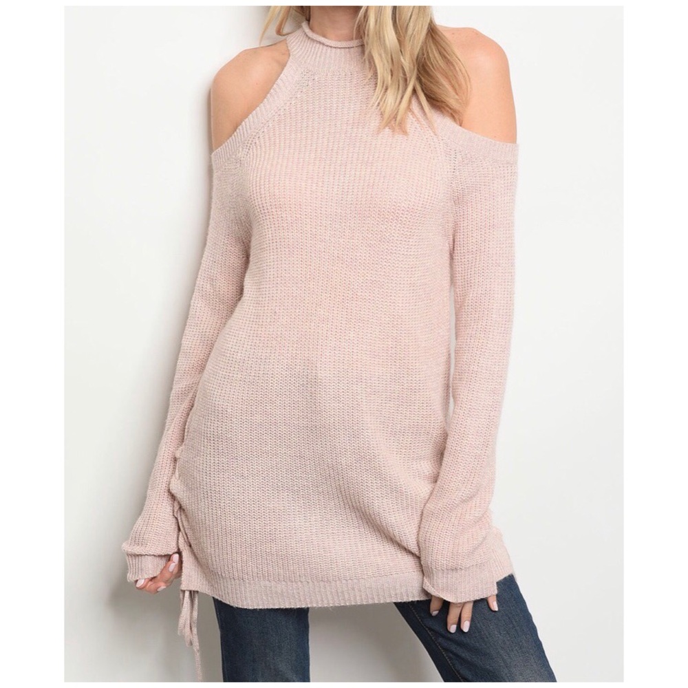 LAST1️⃣//BLACK ANGORA BLEND COLD SHOULDER SWEATER - Picture 2 of 7